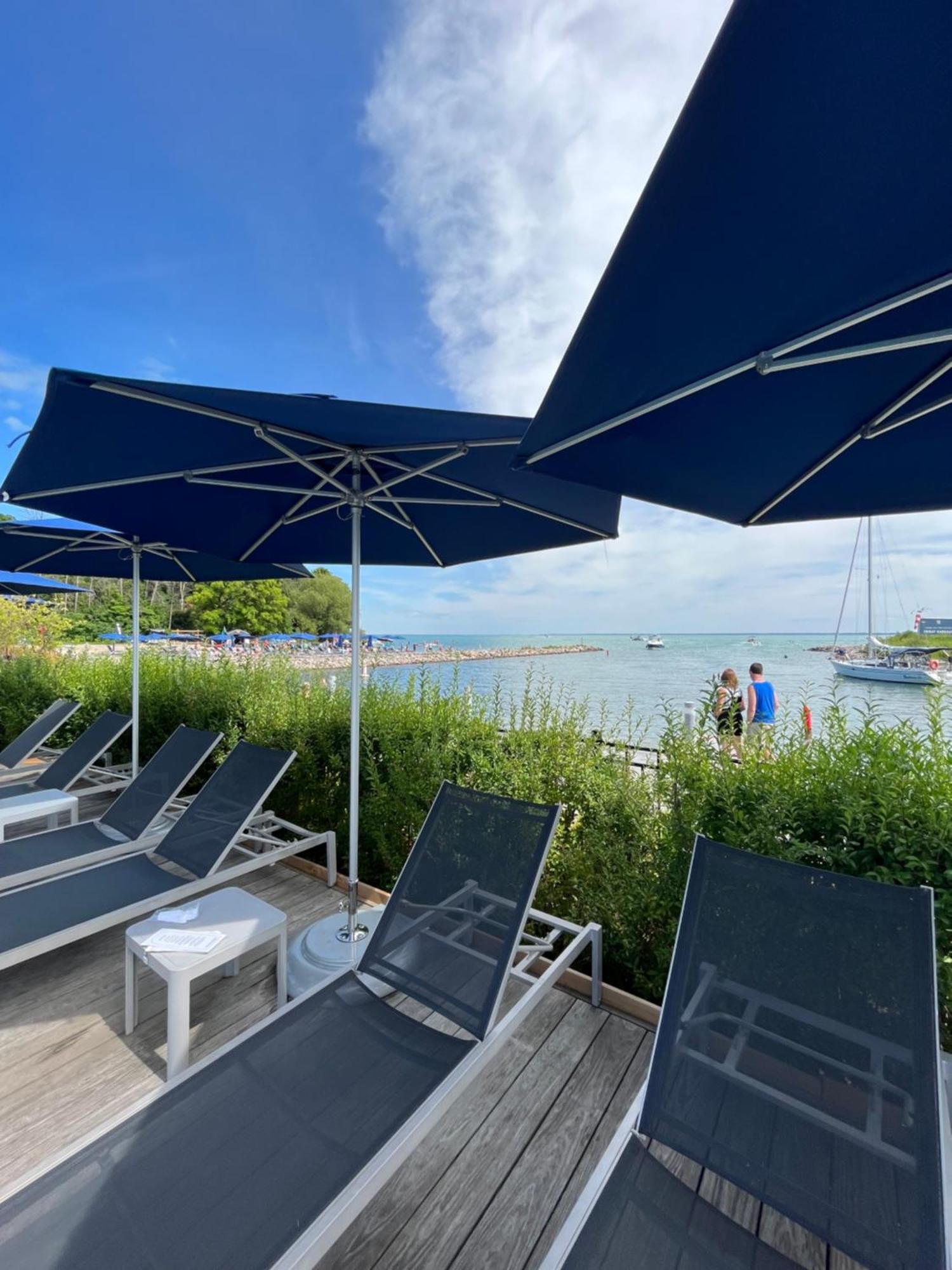 Stunning Stayz At Friday Harbour Beach Marina Resort Lake Simcoe Innisfil Exterior photo